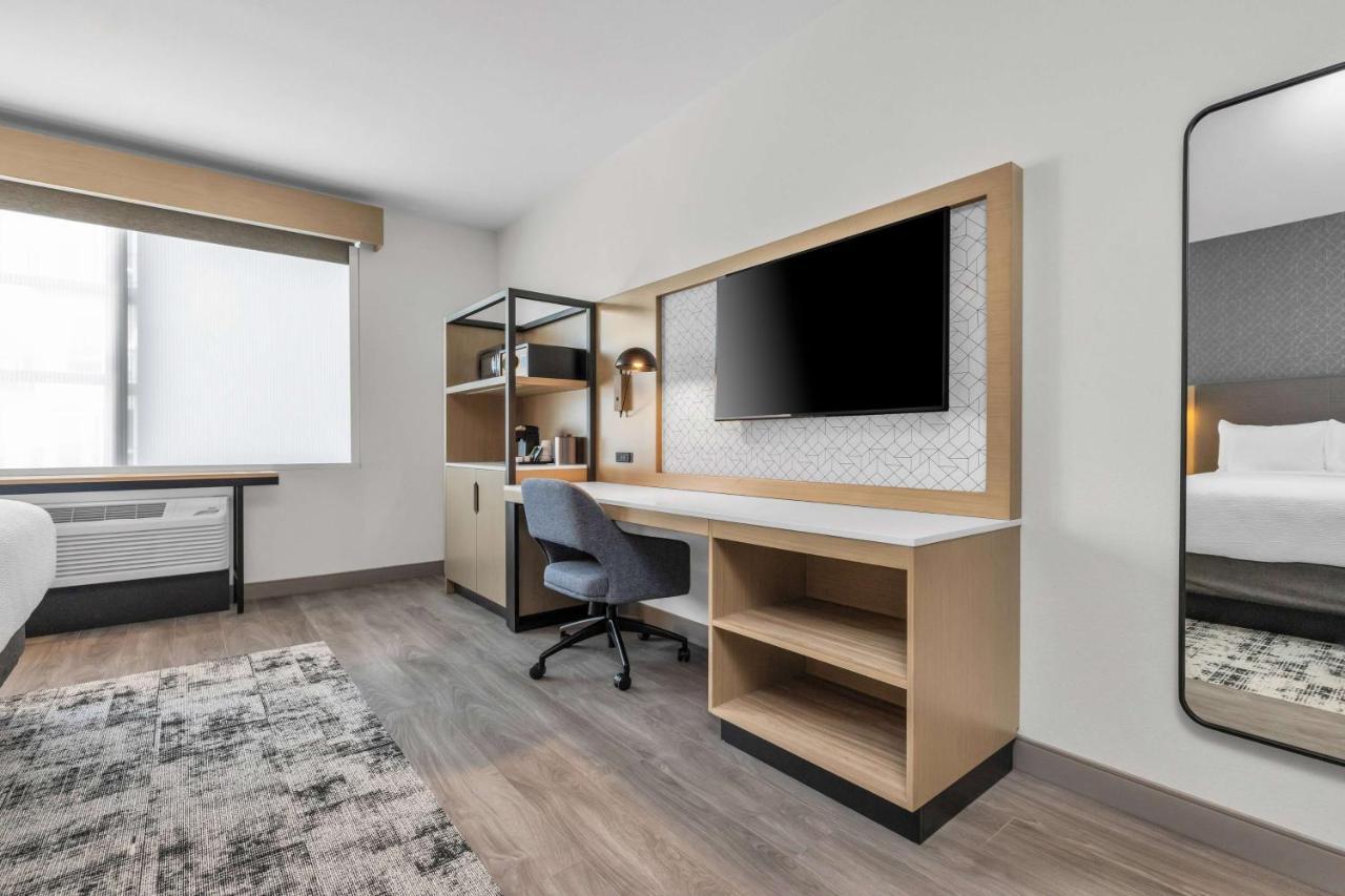 La Quinta Inn & Suites By Wyndham San Jose Airport-Downtown Bagian luar foto