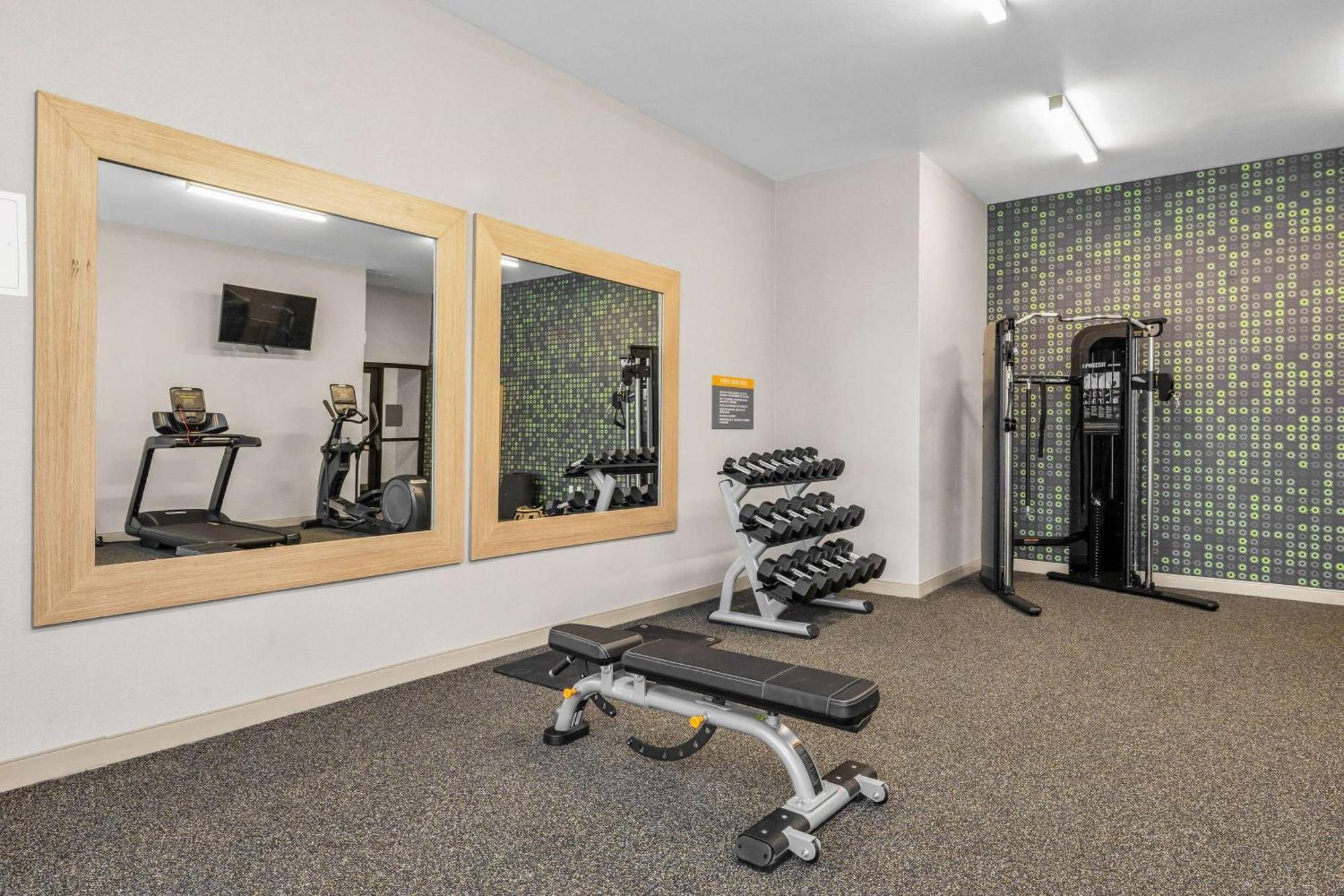 La Quinta Inn & Suites By Wyndham San Jose Airport-Downtown Bagian luar foto