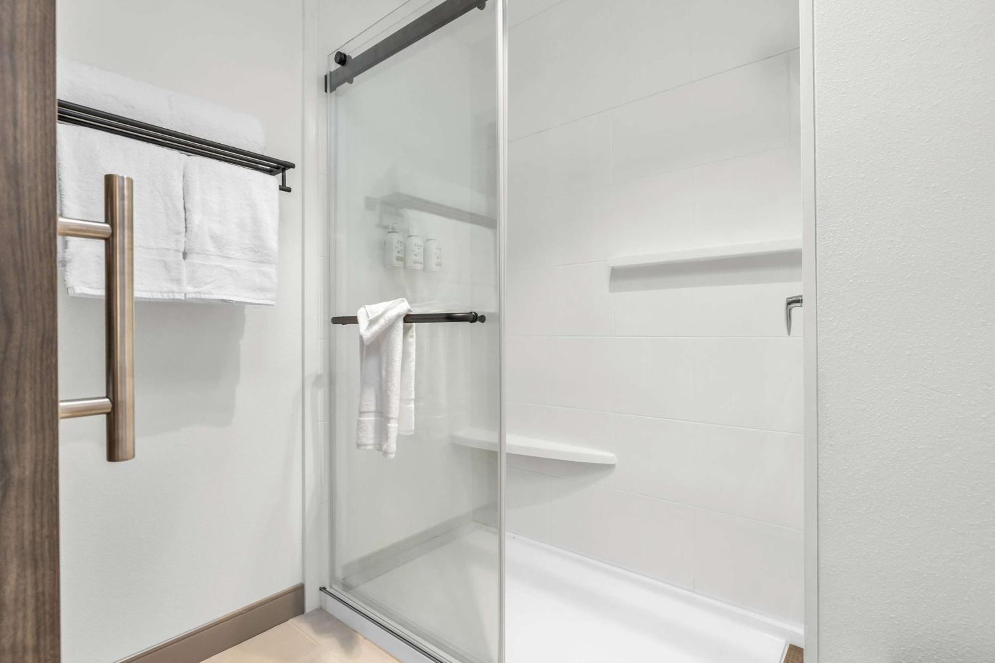 La Quinta Inn & Suites By Wyndham San Jose Airport-Downtown Bagian luar foto