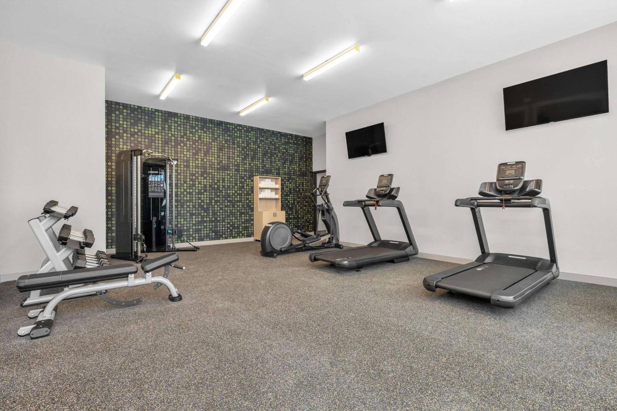 La Quinta Inn & Suites By Wyndham San Jose Airport-Downtown Bagian luar foto
